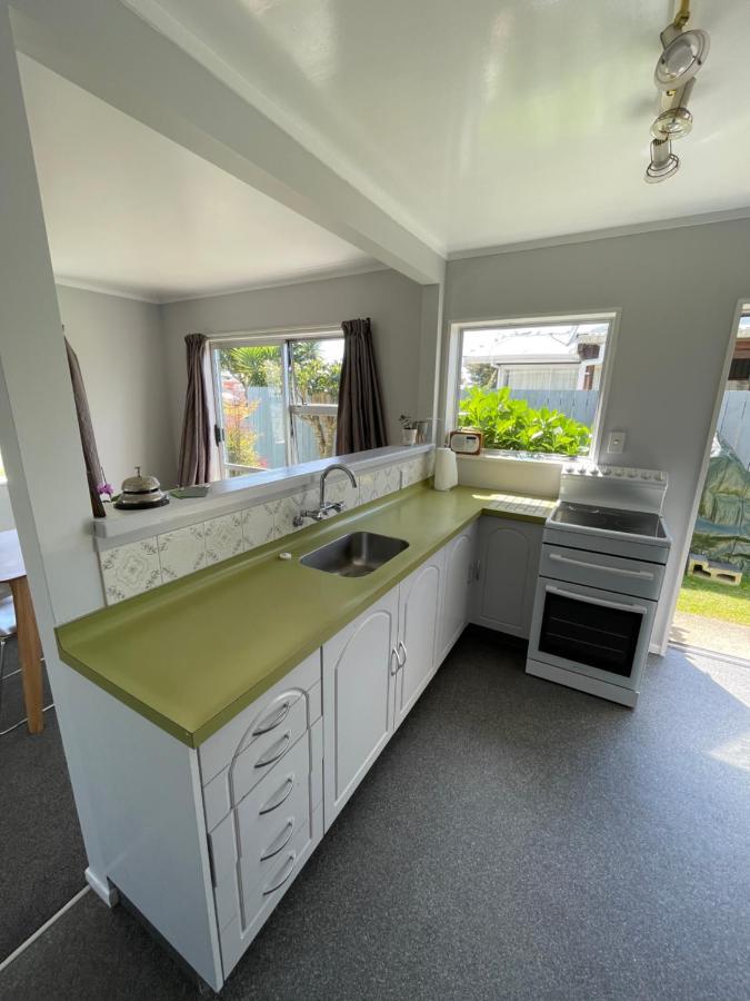 Green Door - One Bedroom Apartment Whakatane Zewnętrze zdjęcie
